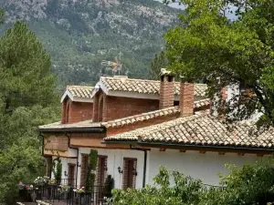 德拉謝拉聖瑪麗亞修道院鄉村酒店