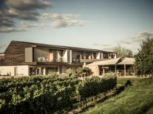 Malat Weingut Und Hotel