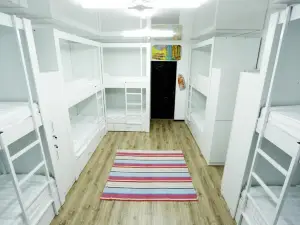Interhouse Karakol