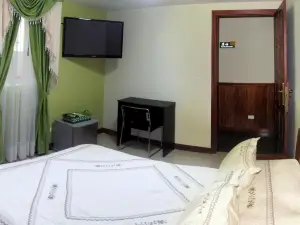 Apartahotel Vincent Suites