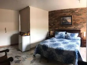 Hotel Engatama