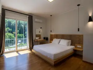 Theoxenia Hotel
