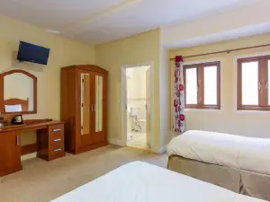 Tudor House Guest House