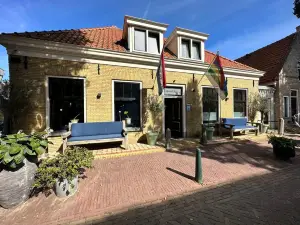 Hotel Buren