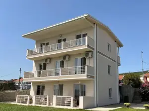 Sunrise Apartments and Studios