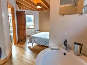 B&B Wood Cottage