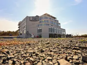 Grey Star Hotel
