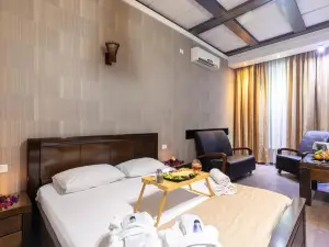 Hotel House