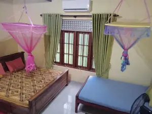 Jungle Village Homestay