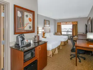 Coast Weyburn Hotel