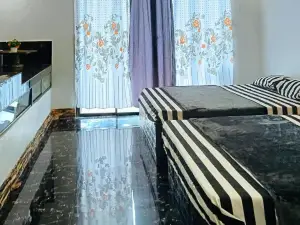 KriZLion Hotel