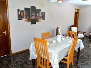 Modern Apartment with Garden and Lake View in Riambel