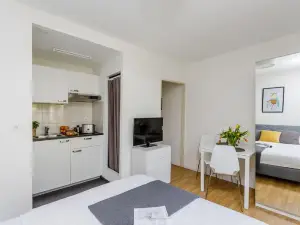 Rent a Home Delsbergerallee - Self Check-IN