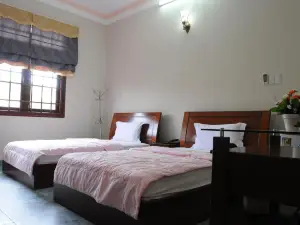 Cúc Phương Hotel