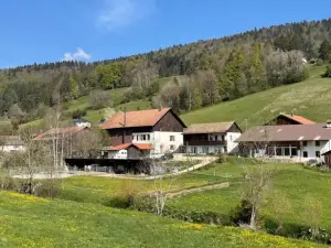 Miramont Horse Trekking Hostel