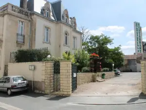 Logis Hôtel Beauséjour