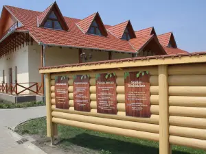 Tuzséri Pálinka Tanya