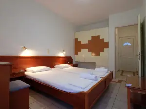 Mirsini Hotel