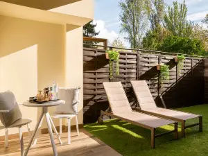 Suite 1907 Aviles