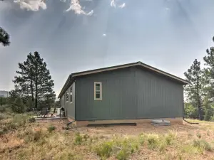 Secluded Boulder House - Next to National Forests!