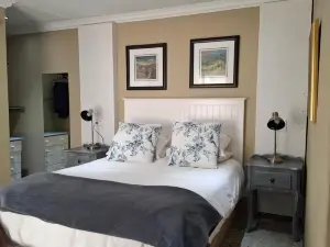 Dormio Manor Guest Lodge