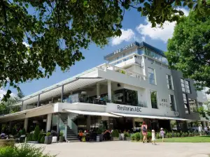 Hotel ABC