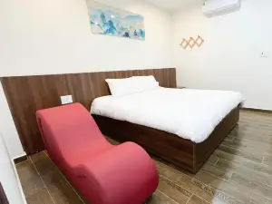 Adal Motel