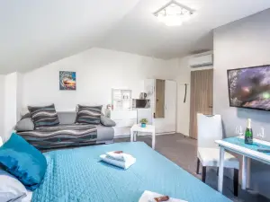 Elendris - Ubytování u Kostela