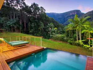 Crystal Creek Rainforest Retreat