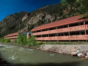 Hot Springs Inn