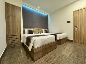 Lion 5 Hotel