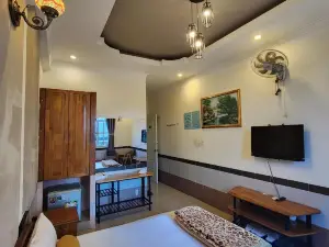 Ngoc Son Hotel