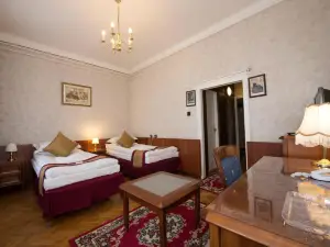 Hotel Tisza és Thermálfürdő