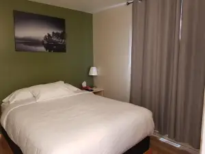 Sun Plaza Motel