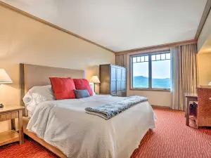 CLE Elum Condo with Pool Access and Mountain Views