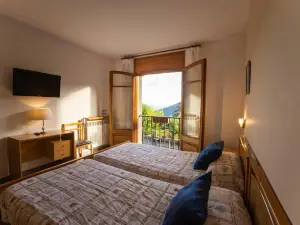 Hostal Montserrat