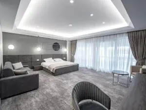 Caprice Complex