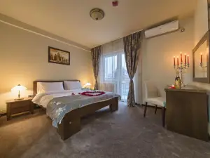 Garni Hotel Central Lux