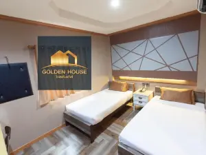 Golden House Hotel Sakaeo โรงแรมโกลเด้นเฮ้าส์ สามแยกสระแก้ว