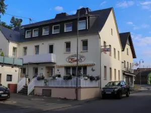 Gästehaus - Café Frank
