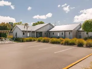 South Street West Motel