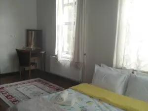Frig Evi