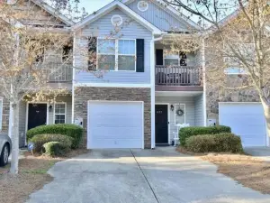 Charming Townhouse Ideally Situated in Winder, GA
