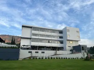 Hotel Cinco Diamantes