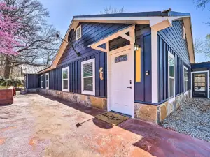 Lakefront Fort Towson Home: Private Dock & 3 Decks