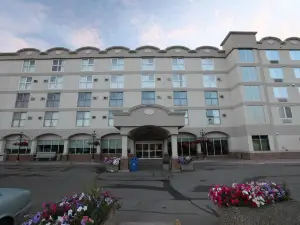 St. Albert Inn & Suites