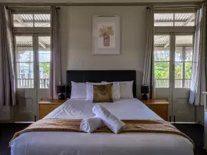 Yandina Hotel