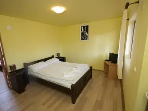 Sziklakert Fogadó