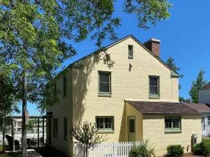 A Showplace of Greendale History on Apple Court