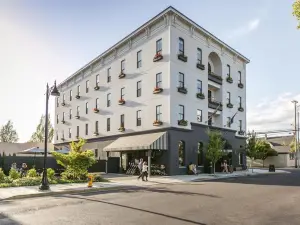 Atticus Hotel